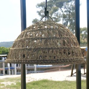 Lampara de techo de esparto.