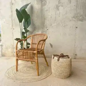 silla de mimbre y bambú para jardín o terraza