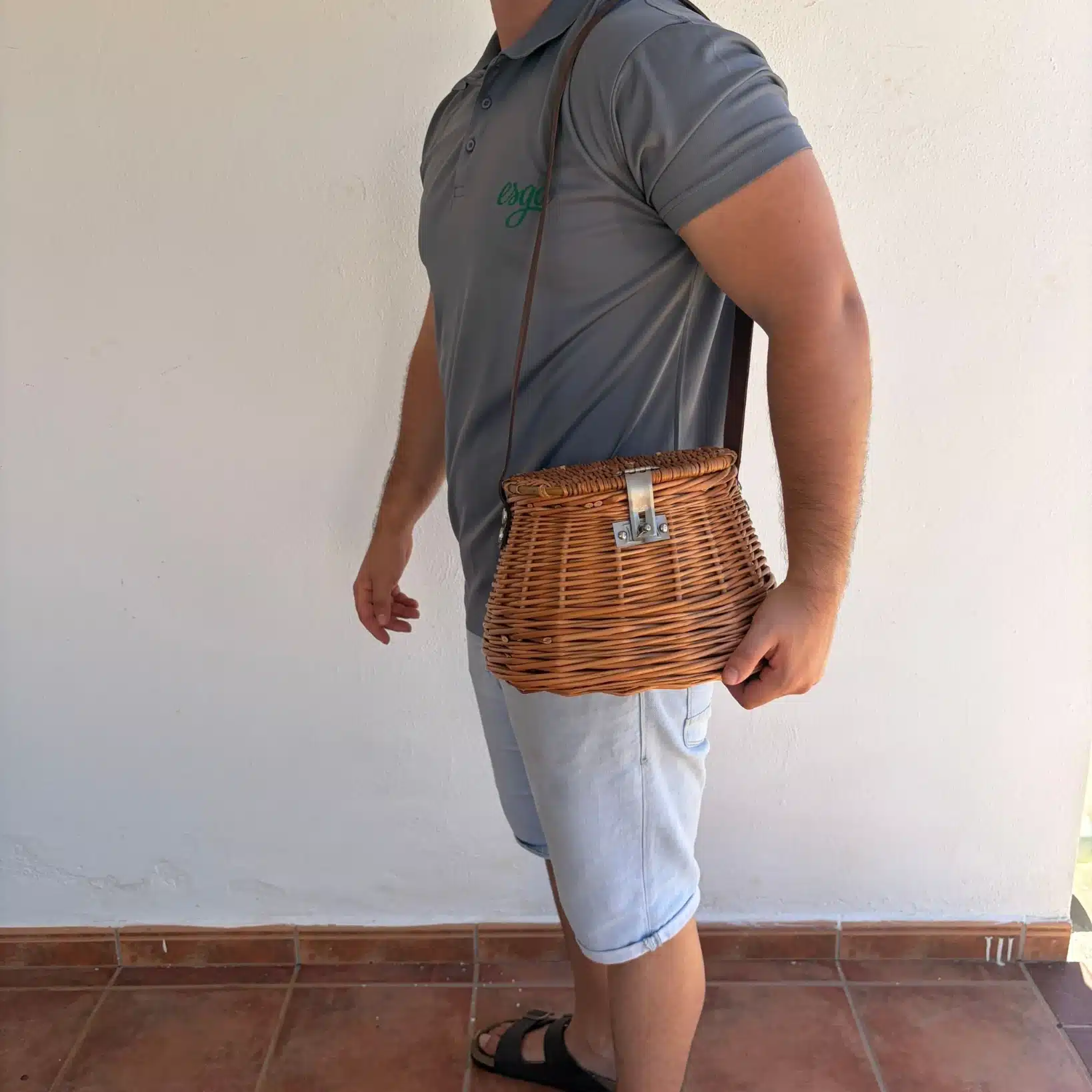 cesta de mimbre de pesca