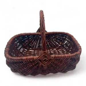 cesta de mimbre pequeña