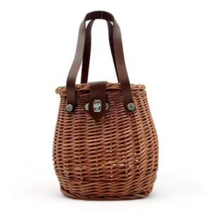 cesta de mimbre para picnic con tapadera