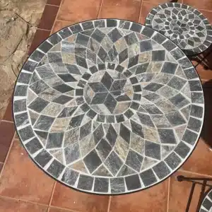 mesas y sillas de terraza​